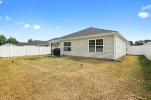 1441 N Wilshire Ct, Kinston, NC 28504 - Photo 8