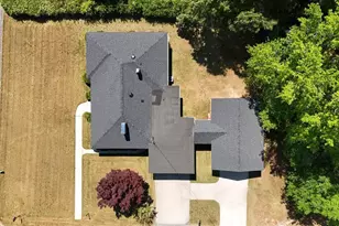 715 N Church St, Zebulon, NC 27597 - Photo 4