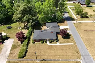 715 N Church St, Zebulon, NC 27597 - Photo 2