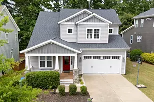 428 Skybluff Cir, Fuquay-Varina, NC 27526 - Photo 2