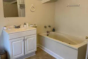 111 W Jennette Ave, Henderson, NC 27536 - Photo 20