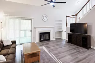412 Oak Hollow Ct, Raleigh, NC 27613 - Photo 2