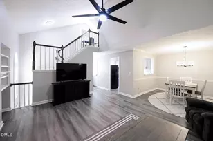 412 Oak Hollow Ct, Raleigh, NC 27613 - Photo 4