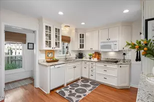 610 Devereux St, Raleigh, NC 27605 - Photo 6