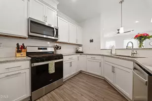 301 Ribbon Rail St, Fuquay Varina, NC 27526 - Photo 12