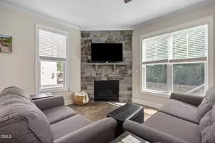 208 Log Pond Ct, Apex, NC 27502 - Photo 14