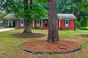 102 W Merlin Dr, Knightdale, NC 27545 - Photo 2