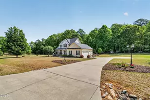 4612 N Fork Dr, Zebulon, NC 27597 - Photo 4