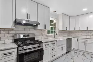6813 W Lake Anne Dr, Raleigh, NC 27612 - Photo 2