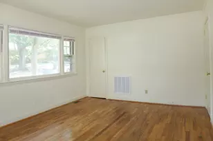 111 Isley St, Chapel Hill, NC 27516 - Photo 4