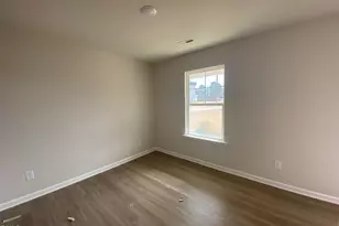 109 Slew Ct, Fremont, NC 27830 - Photo 2