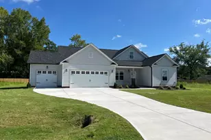 111 Lynn Ln, Selma, NC 27576 - Photo 1