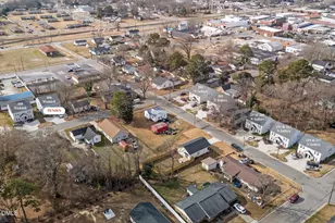 408 E Waddell St, Selma, NC 27576 - Photo 10