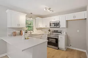 22 Camelia Dr, Smithfield, NC 27577 - Photo 2