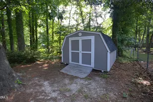 309 Holtz Ln, Cary, NC 27511 - Photo 20