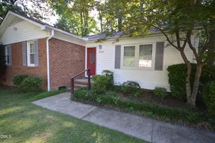 309 Holtz Ln, Cary, NC 27511 - Photo 4