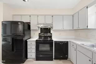 107 Weatherstone Dr, Chapel Hill, NC 27514 - Photo 14