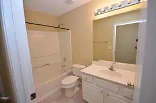 201 Tecumseh Ct, Cary, NC 27513 - Photo 22