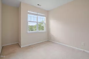 9135 Wooden Rd, Raleigh, NC 27617 - Photo 24