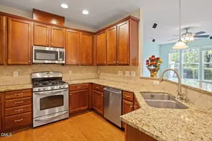 9135 Wooden Rd, Raleigh, NC 27617 - Photo 12