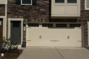 946 Channing Park Cir, Cary, NC 27519 - Photo 2