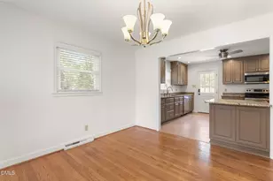 2431 Hickory Ave, Burlington, NC 27215 - Photo 6