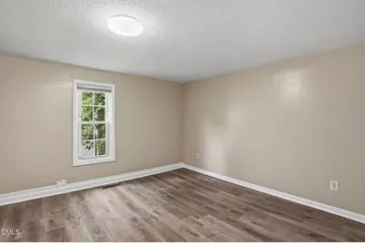 204 W Hill Street, Benson, NC 27504 - Photo 16