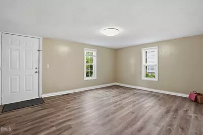204 W Hill Street, Benson, NC 27504 - Photo 2