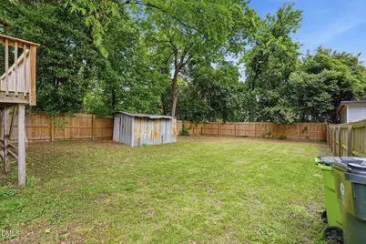 204 W Hill Street, Benson, NC 27504 - Photo 24