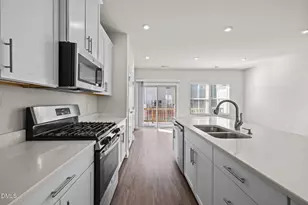 209 Timber Forest Ln, Cary, NC 27519 - Photo 14