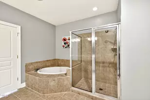3920 Essex Garden Ln, Raleigh, NC 27612 - Photo 20