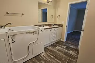 208 Loop Rd, Bunnlevel, NC 28323 - Photo 18