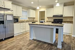 208 Loop Rd, Bunnlevel, NC 28323 - Photo 10