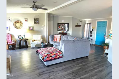 87 E Williams Street, Coats, NC 27521 - Photo 6