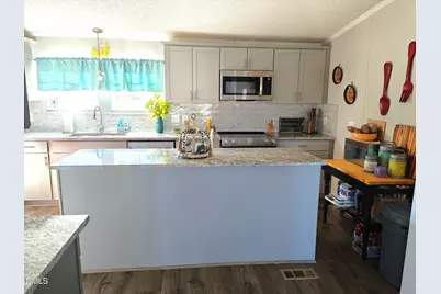 87 E Williams Street, Coats, NC 27521 - Photo 4