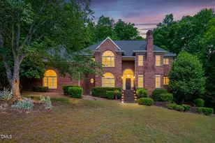10234 Governors Dr, Chapel Hill, NC 27517 - Photo 2
