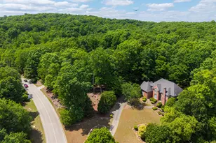 10234 Governors Dr, Chapel Hill, NC 27517 - Photo 4