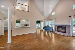 10234 Governors Dr, Chapel Hill, NC 27517 - Photo 16