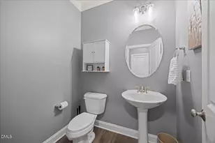 307 W Amber Oak Dr, Selma, NC 27576 - Photo 8