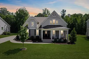 307 W Amber Oak Dr, Selma, NC 27576 - Photo 2