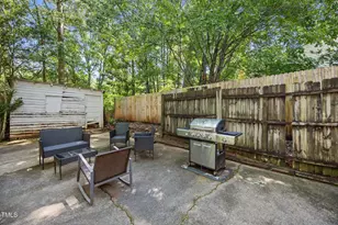 860 Nelson St, Henderson, NC 27536 - Photo 20