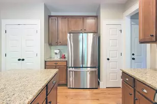 301 Streamwood Dr, Holly Springs, NC 27540 - Photo 16