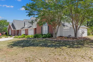 103 Chadbury Dr, Dunn, NC 28334 - Photo 2