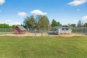 1190 Sanders Rd, Benson, NC 27504 - Photo 18