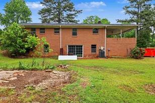 1813 Carbonton Rd, Sanford, NC 27330 - Photo 10