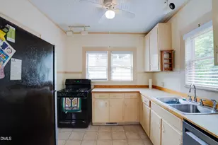 116 W West Hill Ave S, Hillsborough, NC 27278 - Photo 26