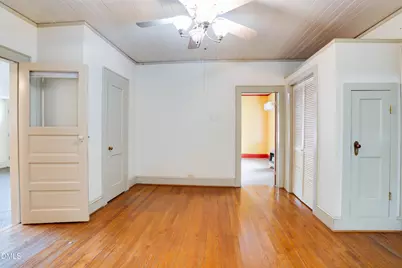 116 W West Hill Avenue S, Hillsborough, NC 27278 - Photo 18