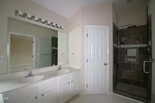 2517 Valley Haven Dr, Raleigh, NC 27603 - Photo 14