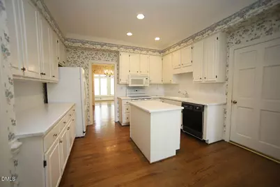 6013 Tenter Banks Square, Raleigh, NC 27609 - Photo 4