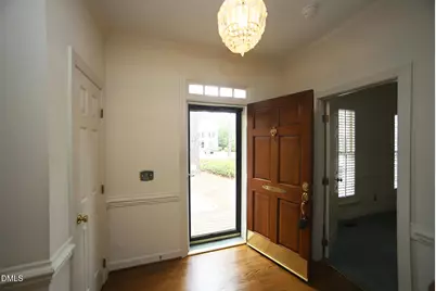 6013 Tenter Banks Square, Raleigh, NC 27609 - Photo 2